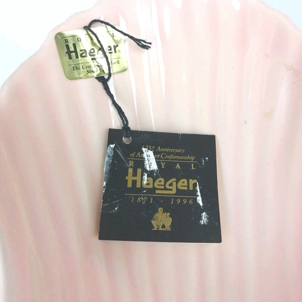 Vintage 1994 Royal Haeger Nautilus Pedestal Clam‎ Shell Pink Lava Glaze Dish New